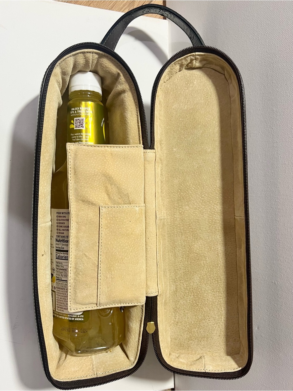 Black Leather Travel Bottle Case with Beige Suede Interior